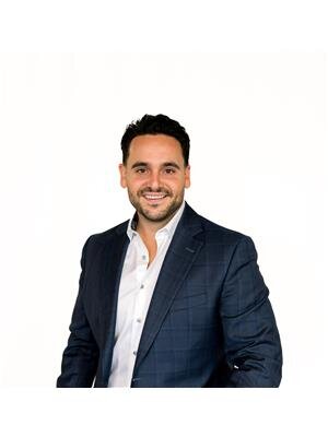Portrait of Mitchell Deslippe